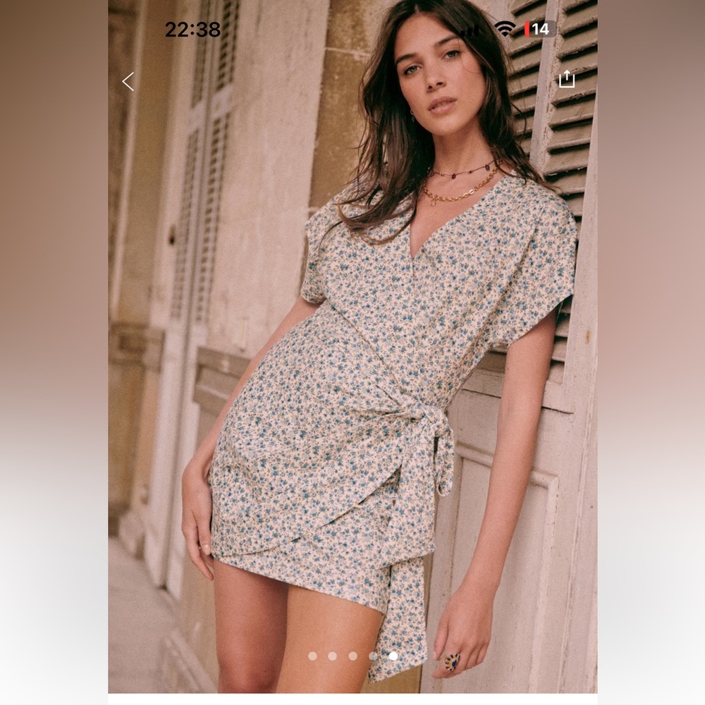 Robe Samantha by Sezane. Tags were removed but never worn